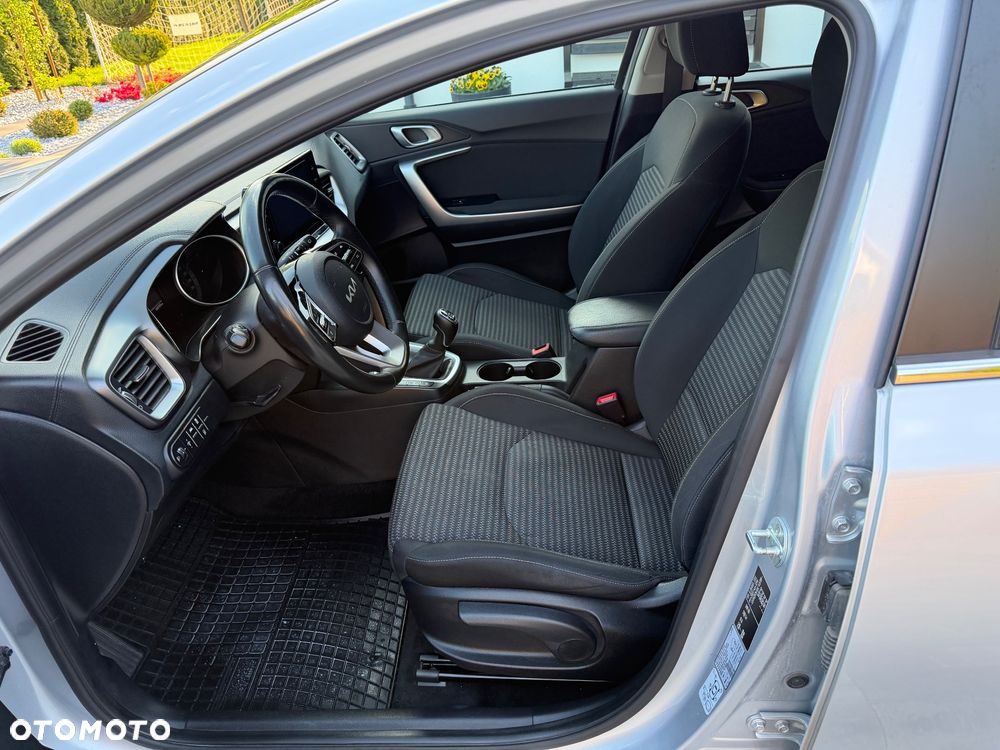 Kia Ceed 1.5 T-GDI M - 20