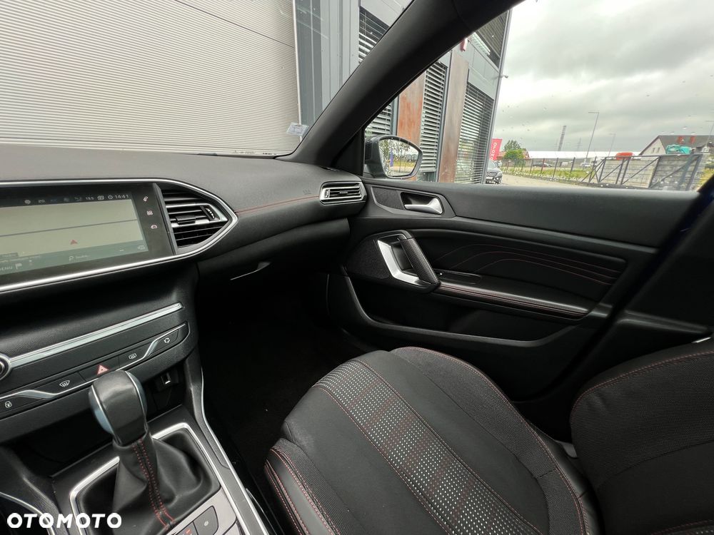 Peugeot 308 PureTech 130 EAT6 Stop & Start GT-Line Edition - 25