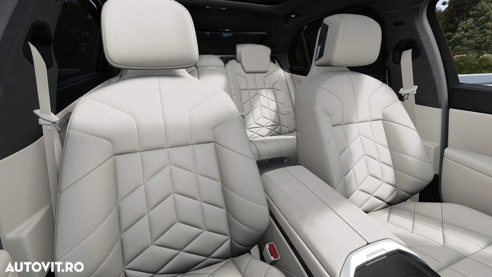 BMW Seria 7 740 xDrive - 10