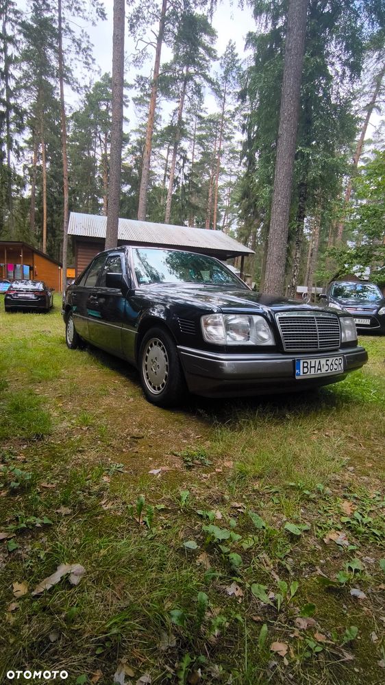 Mercedes-Benz Klasa E 250 D Elegance - 8