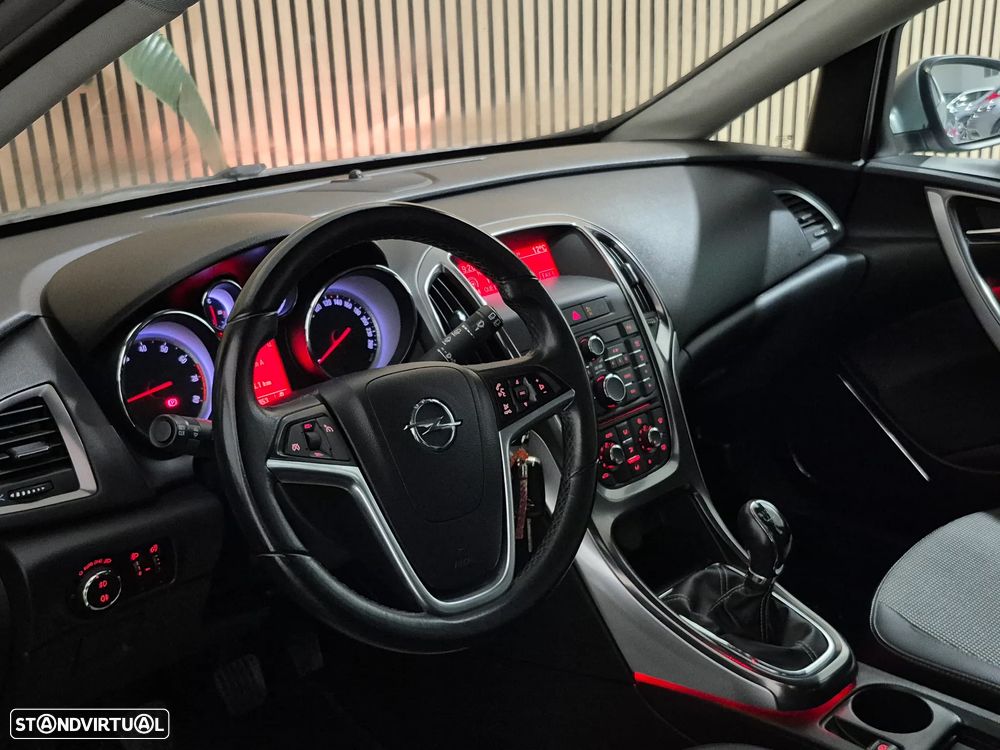 Opel Astra 1.4 Cosmo - 9