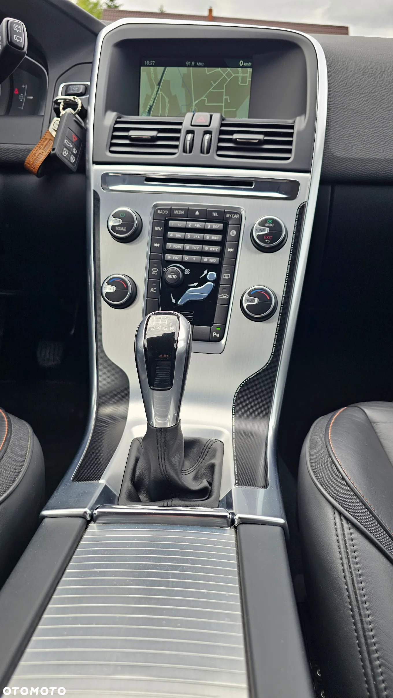 Volvo XC 60 D3 Drive-E Ocean Race - 14
