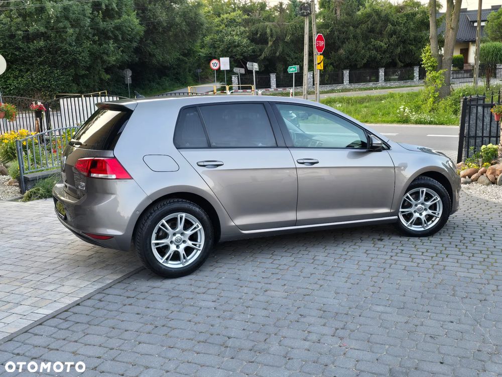 Volkswagen Golf 1.6 BlueTDI Comfortline - 12