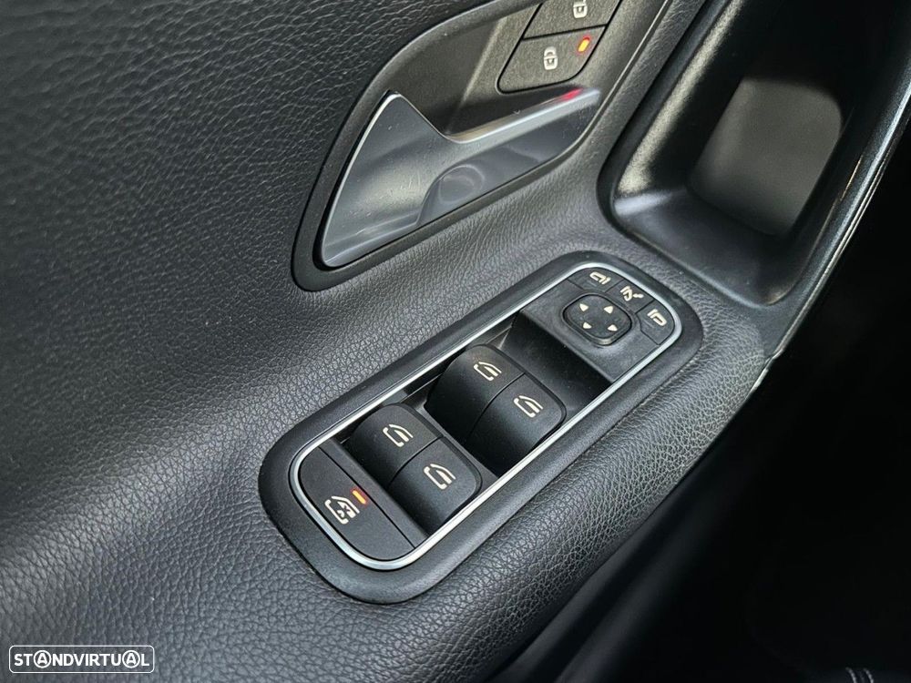 Mercedes-Benz A 180 d Progressive Aut. - 30