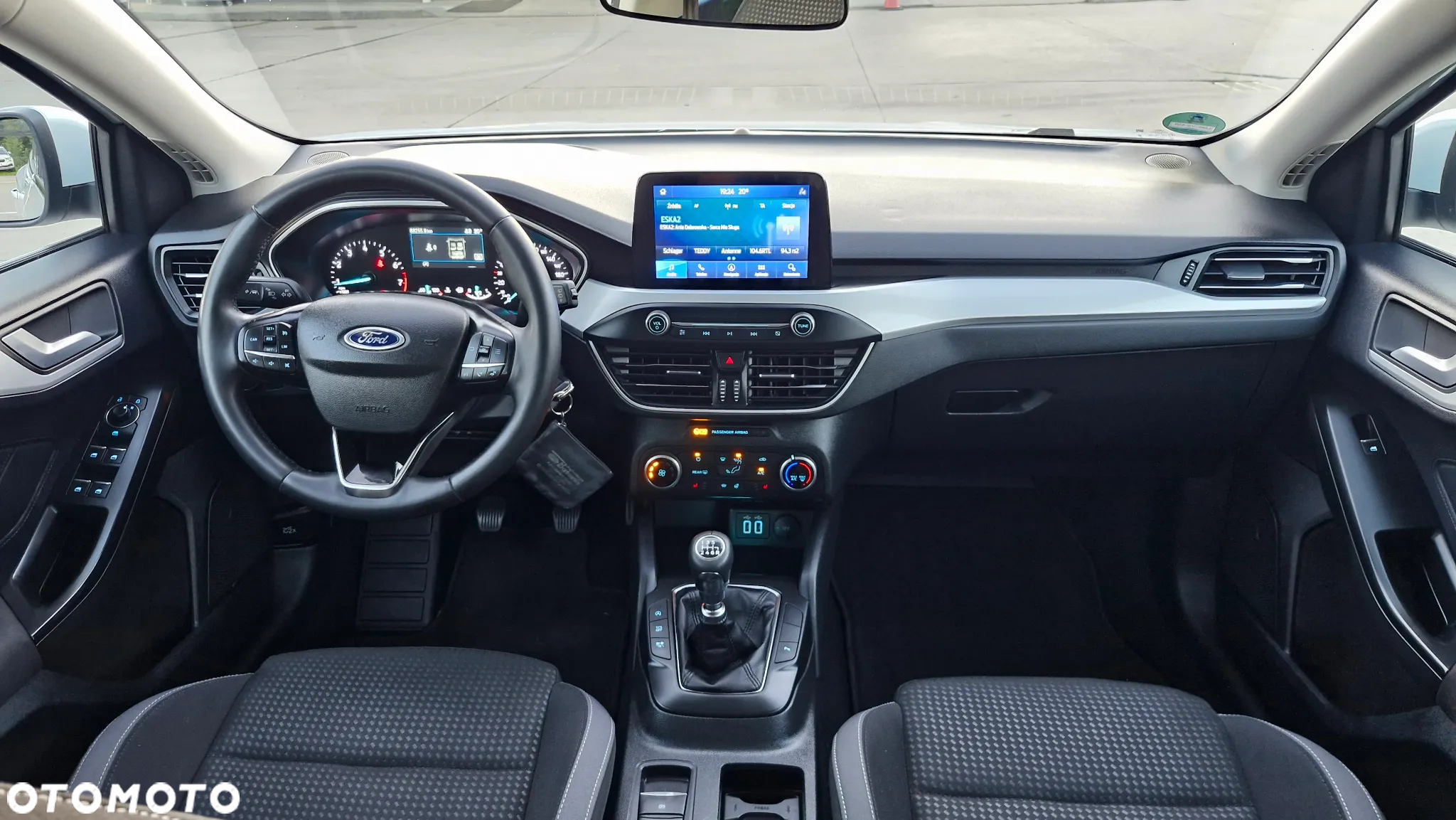Ford Focus 1.0 EcoBoost Titanium X - 22