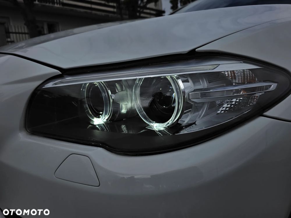 BMW Seria 5 525d xDrive Luxury Line - 10