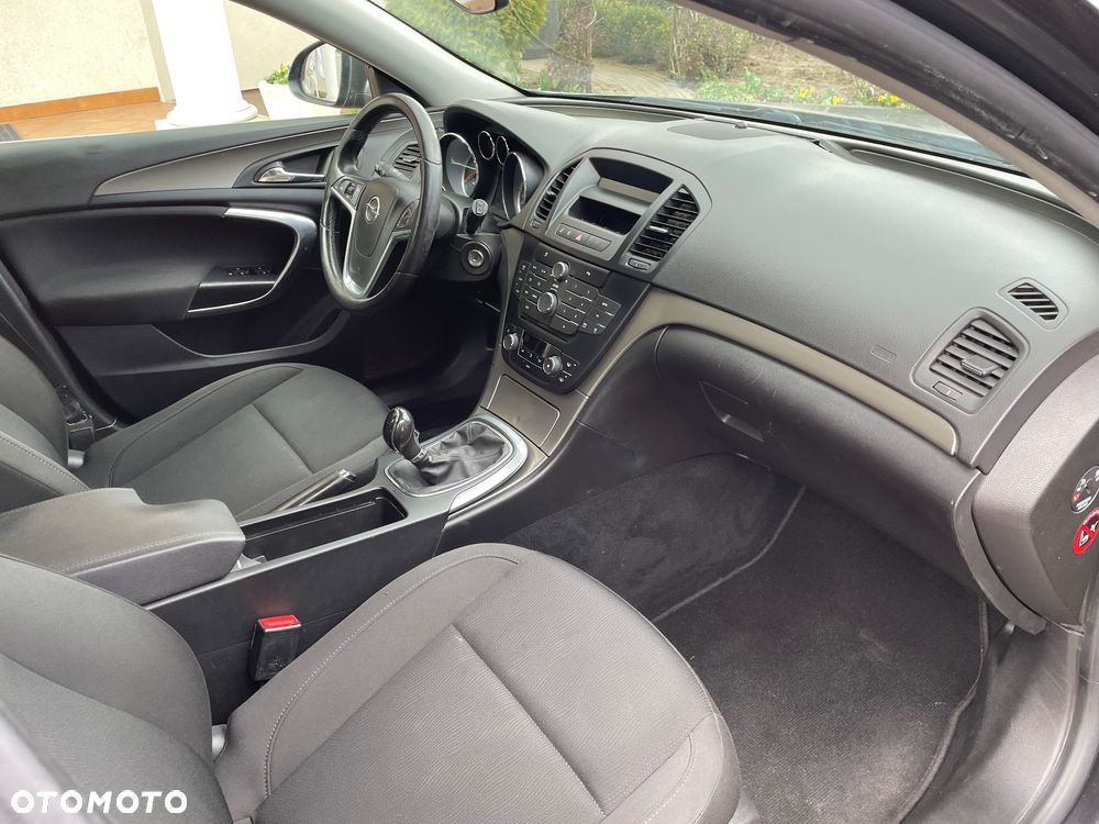Opel Insignia - 15