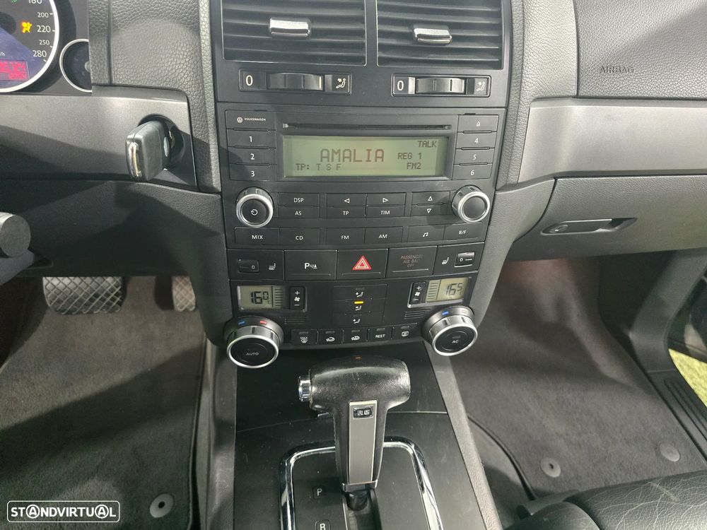 VW Touareg 2.5 TDi Tiptronic - 12