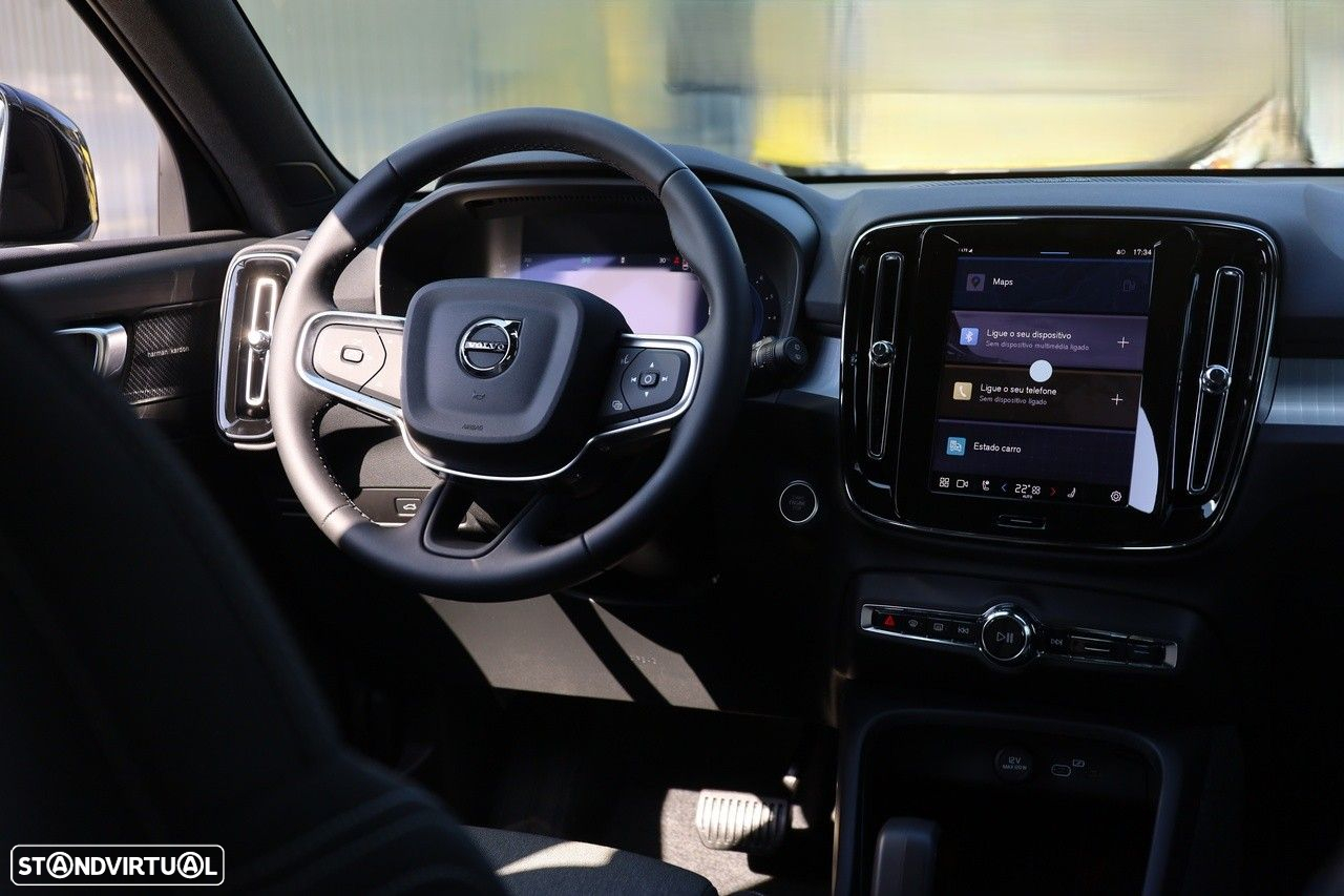 Volvo XC 40 2.0 B3 Plus Dark - 18