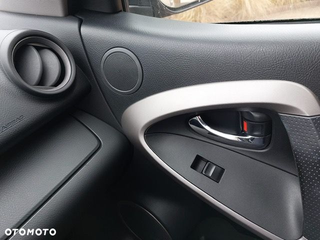 Toyota RAV4 2.0 VVT-i Premium - 18