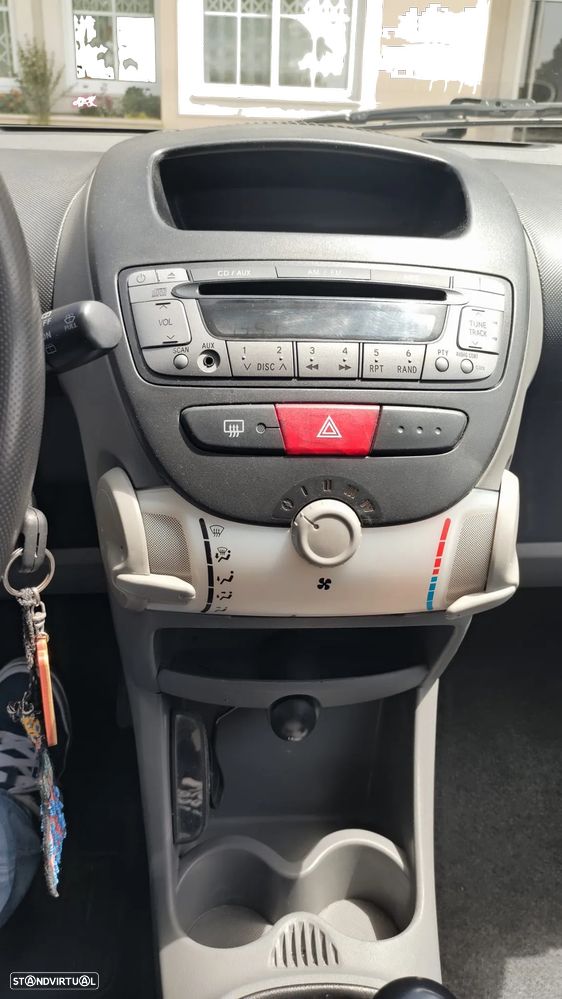 Toyota Aygo 1.0 - 10