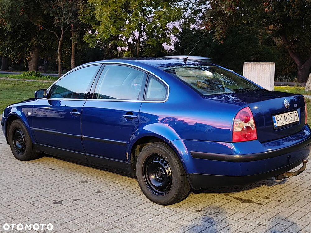 Volkswagen Passat 1.9 TDI Comfortline - 3