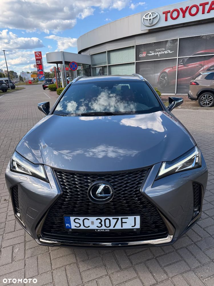 Lexus UX - 1