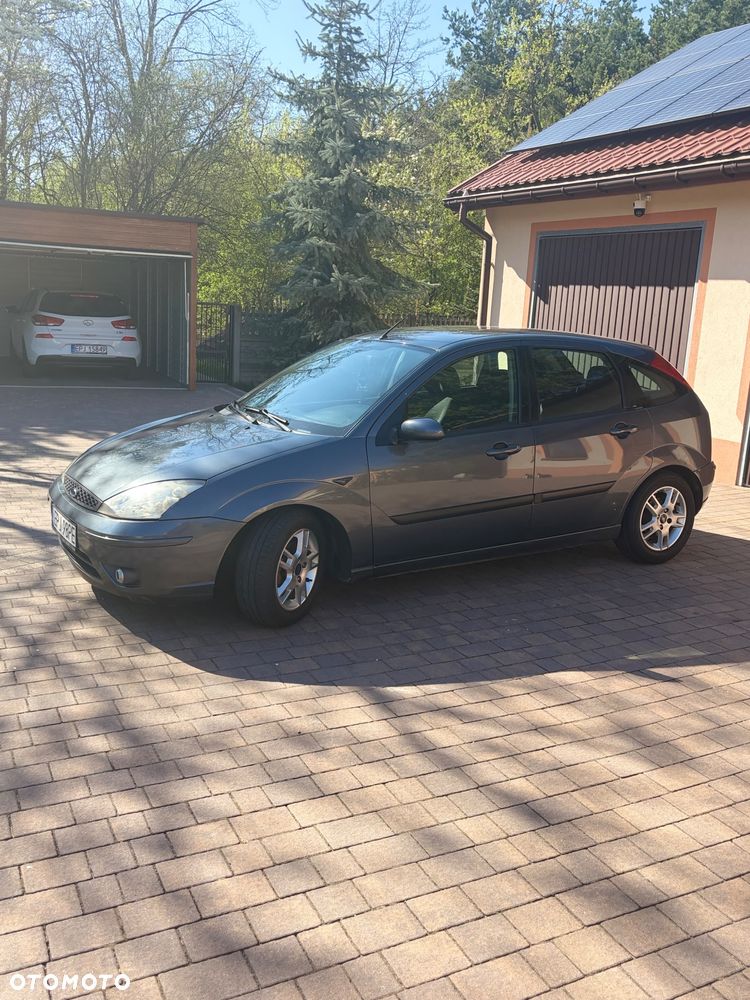 Ford Focus 1.8 TDCi Futura - 2