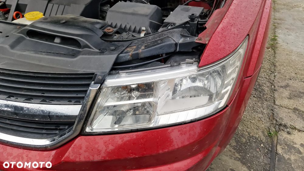 DODGE JOURNEY LAMPA PRZÓD LEWA - 2