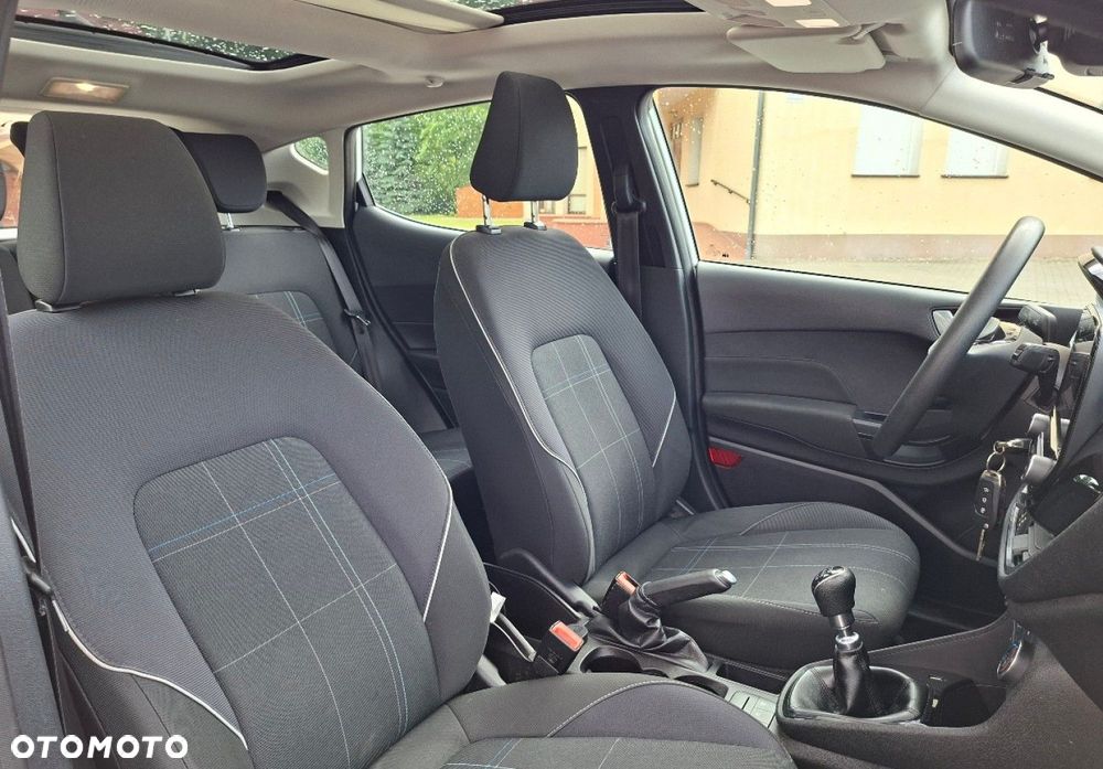 Ford Fiesta - 17