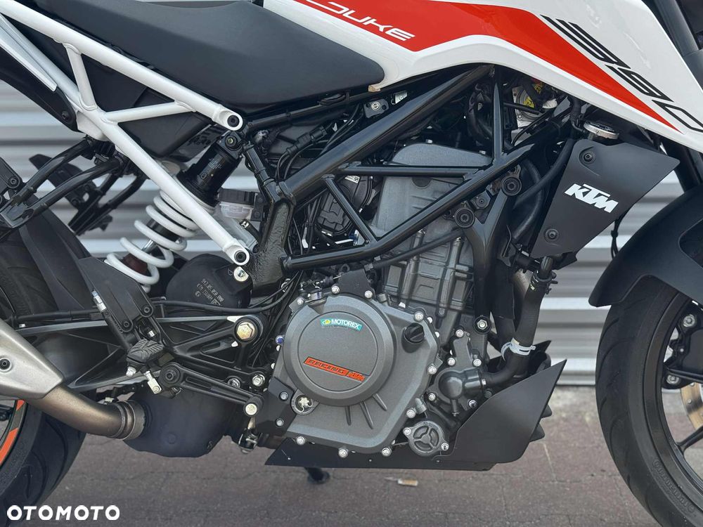 KTM Duke 390 - 6