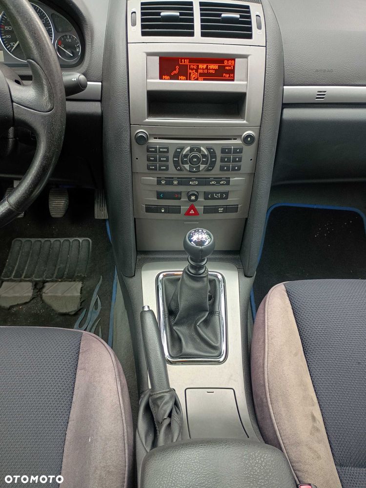 Peugeot 407 - 8