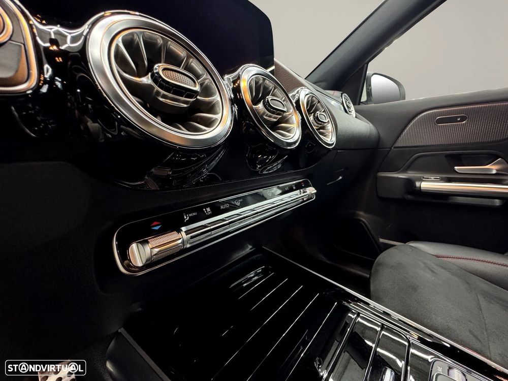 Mercedes-Benz EQA 250 AMG Line - 19