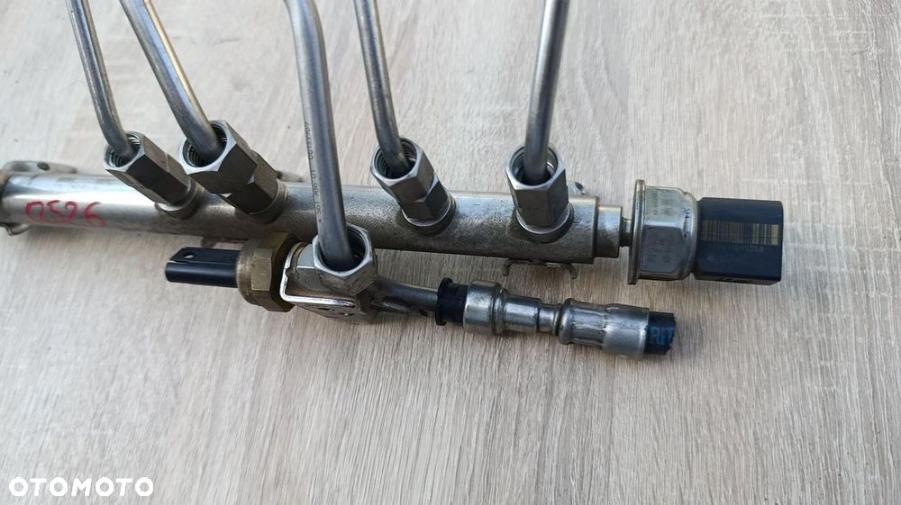 LISTWA WTRYSKOWA PRZEWODY PALIWOWE BMW E87 316I 2006 - 4