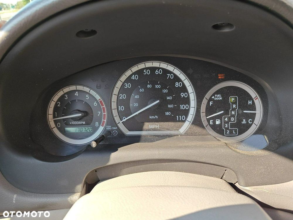 Toyota Sienna - 16