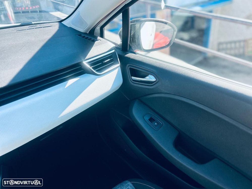 Renault Clio 1.0 TCe Evolution - 29