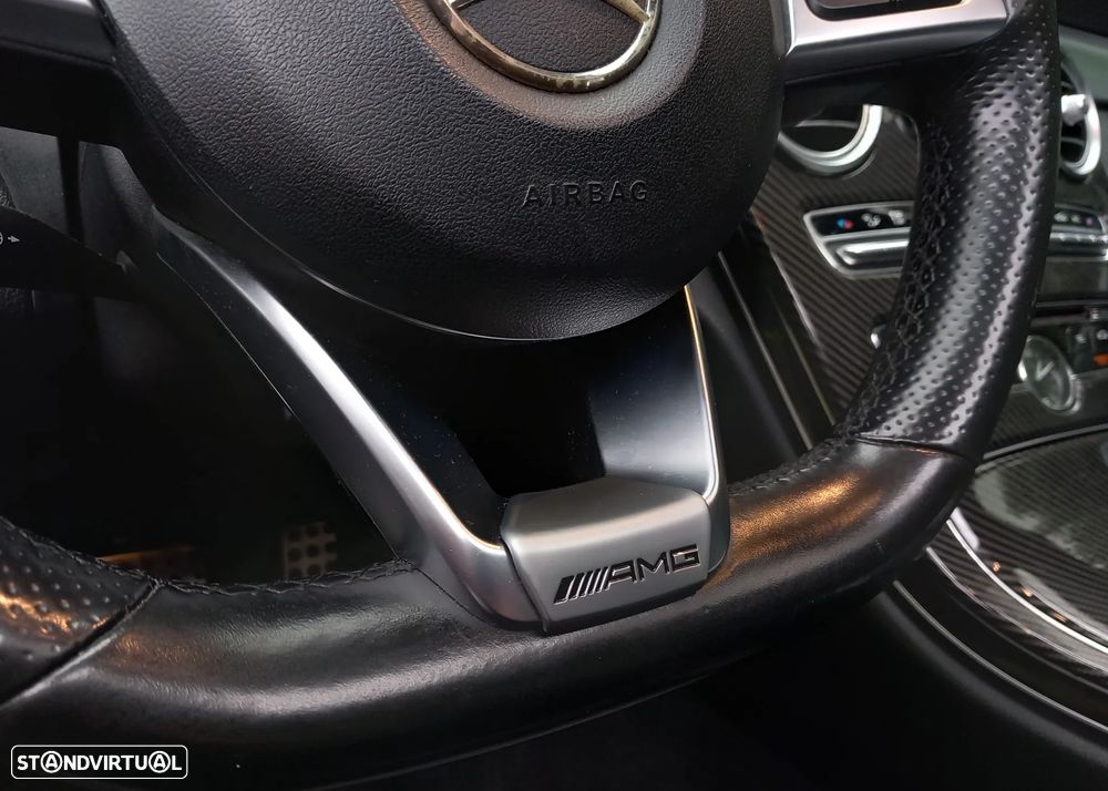 Mercedes-Benz C 300 h AMG Line - 39