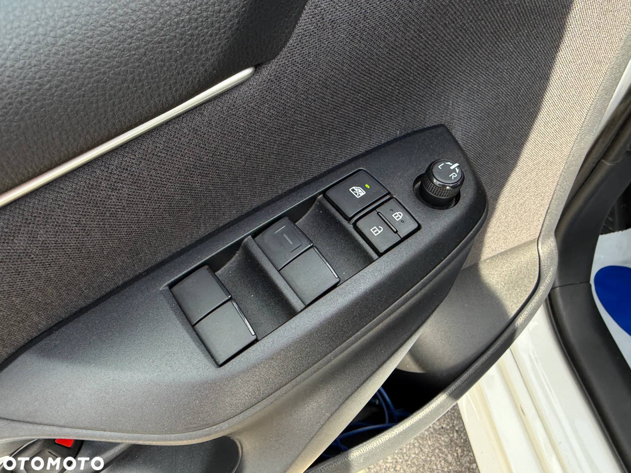 Toyota Yaris 1.5 Comfort - 30