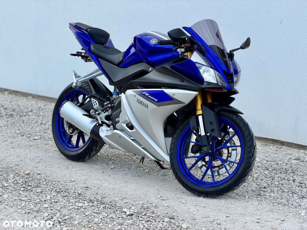 Yamaha YZF - 24