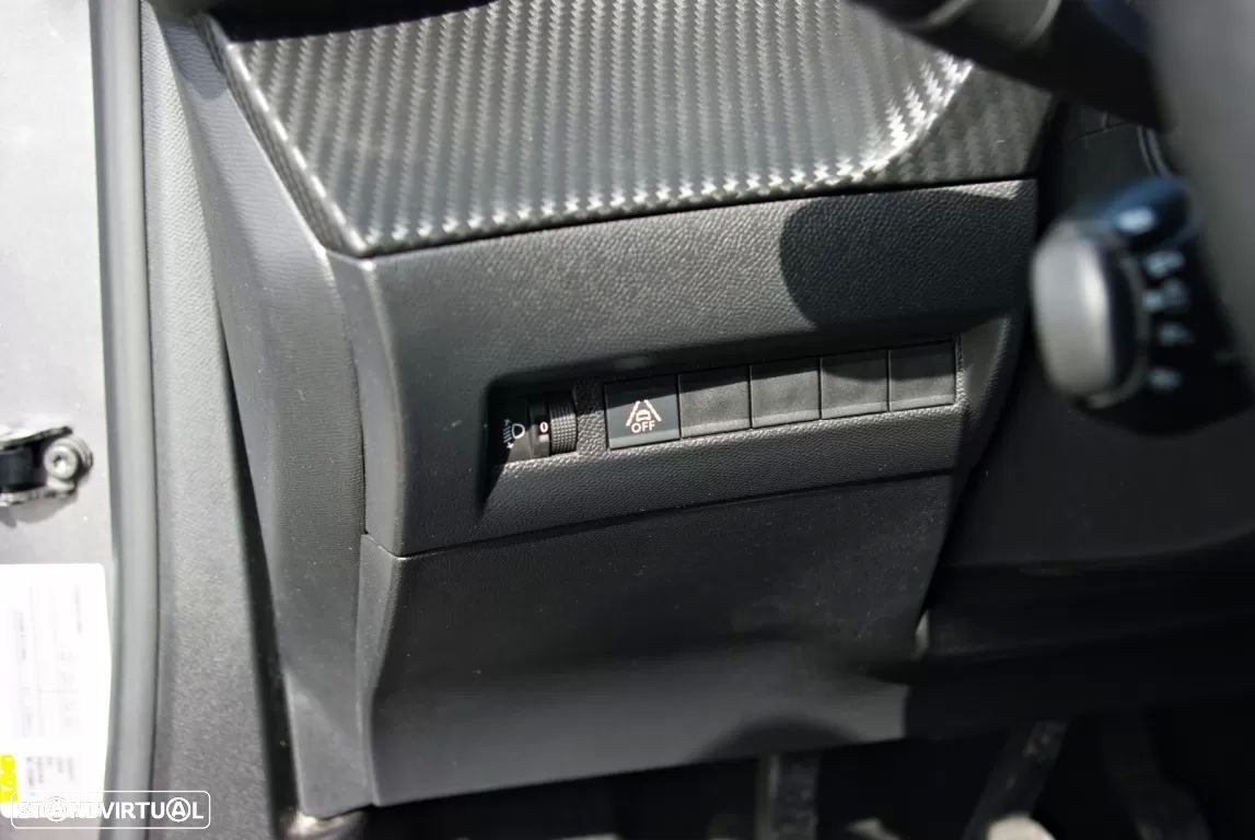 Peugeot 2008 1.2 PureTech Allure - 25