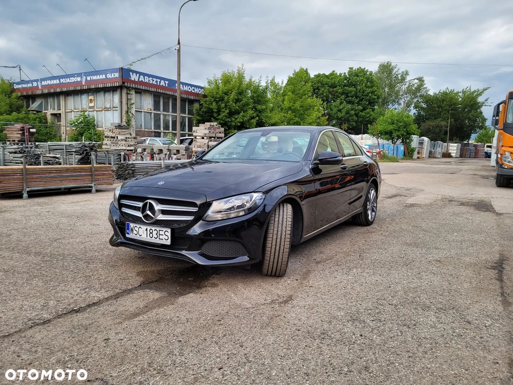 Mercedes-Benz Klasa C 300 9G-TRONIC - 3