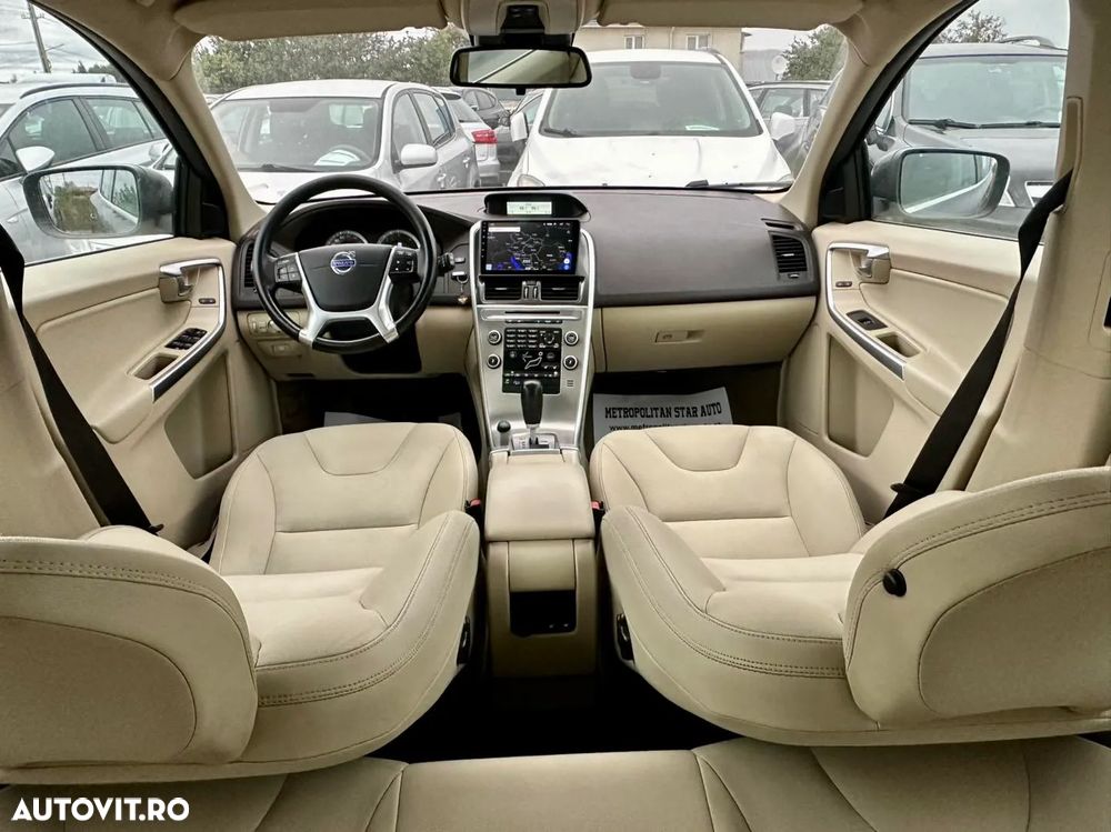 Volvo XC 60 D5 AWD Aut. Momentum - 8