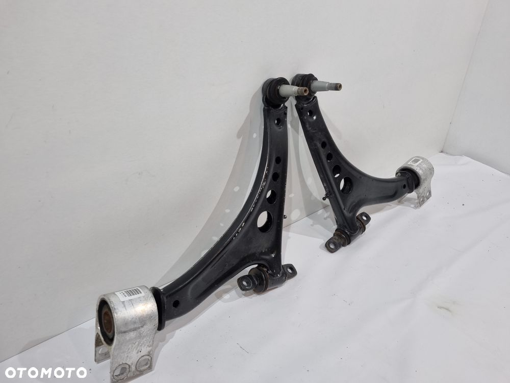 OPEL INSIGNIA B WAHACZ LEWY PRAWY PRZÓD 84198829 - 2