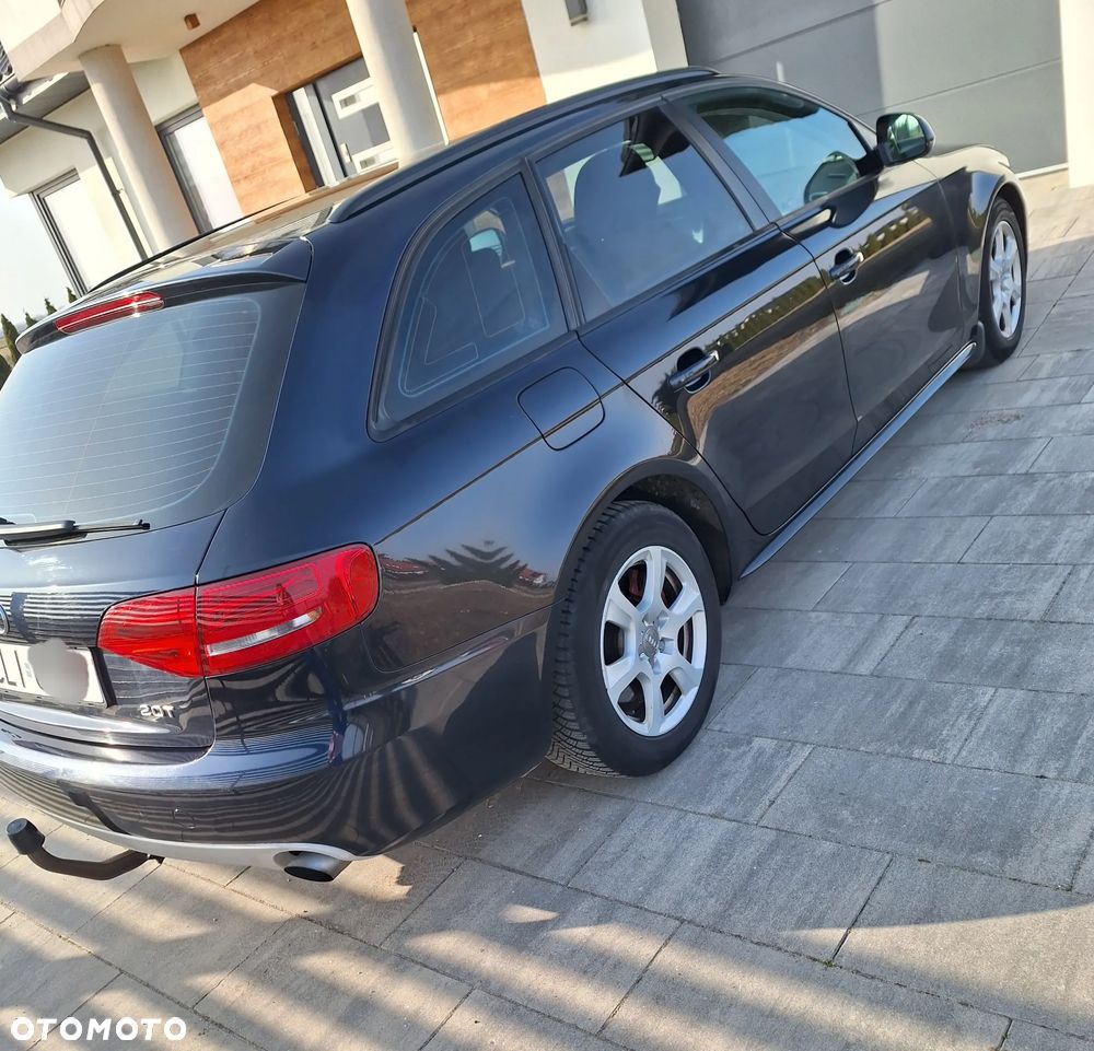 Audi A4 Avant 2.0 TFSI Ambiente - 11