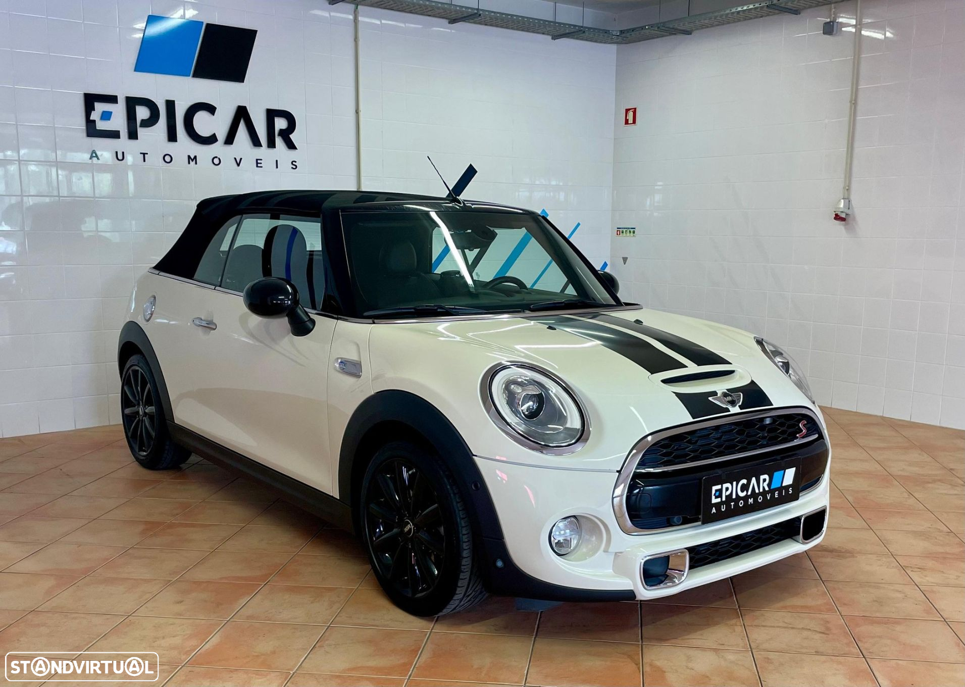 MINI Cabrio Cooper SD Auto - 4
