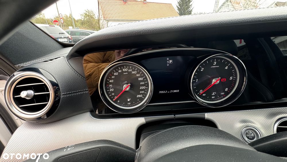 Mercedes-Benz Klasa E 220 d 9G-TRONIC - 16