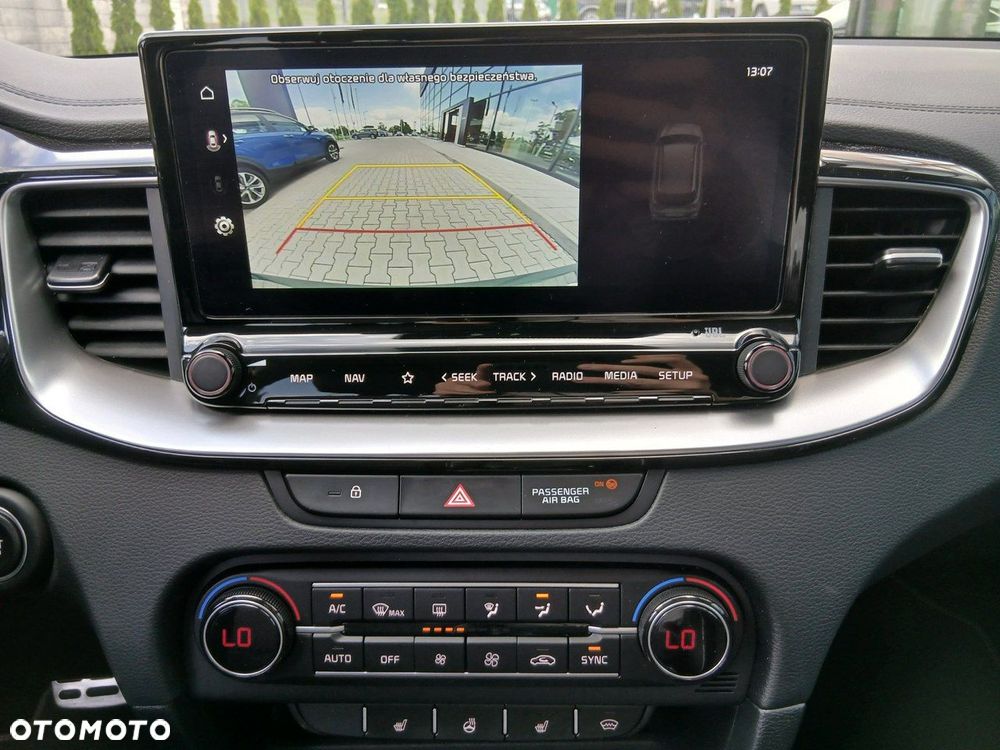 Kia Ceed - 30