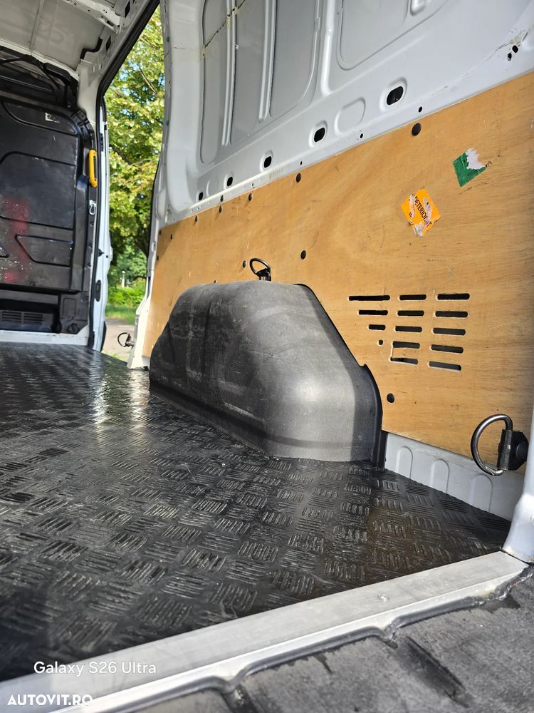 Ford Transit - 21