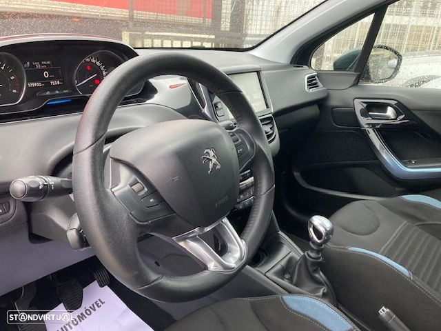 Peugeot 208 1.6 e-HDi Allure - 9