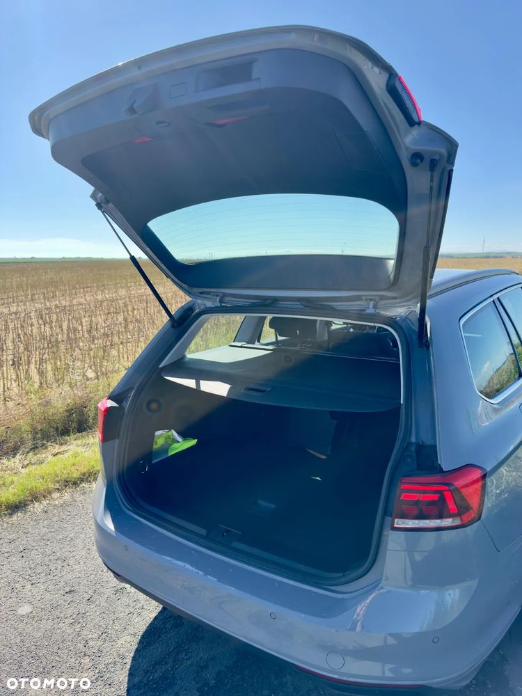 Volkswagen Passat 2.0 TSI Business DSG - 9