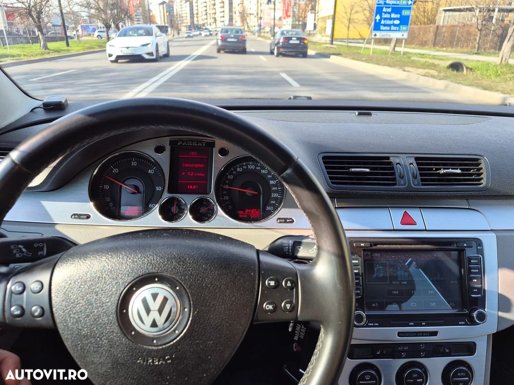 Volkswagen Passat 2.0 TDI DPF Individual Chrom dunkel - 4