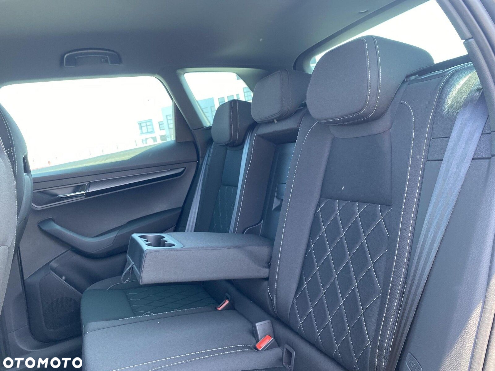 Skoda Karoq 1.5 TSI ACT Sportline DSG - 16