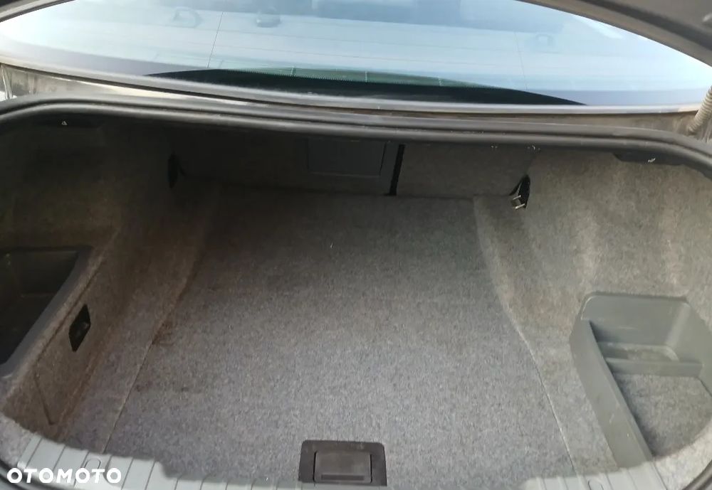 BMW Seria 3 318i - 15