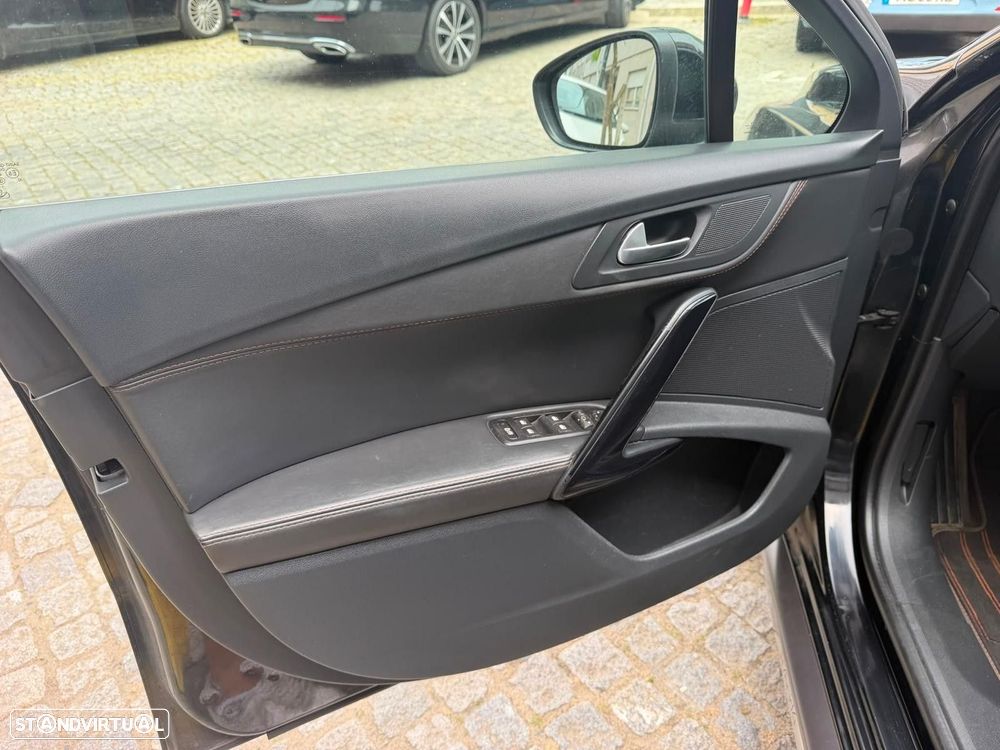 Peugeot 508 RXH 2.0 HDi Hybrid4 2-Tronic - 10