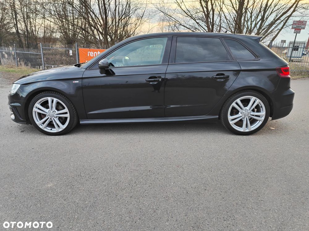 Audi A3 Sportback 2.0 TDI (clean diesel) quattro S tronic S line Sportpaket - 4