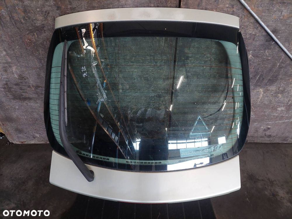KOMPLETNY TYŁ KLAPA ZDERZAK LAMPA LAMPY RENAULT LAGUNA II HB 5D NV190 - 10