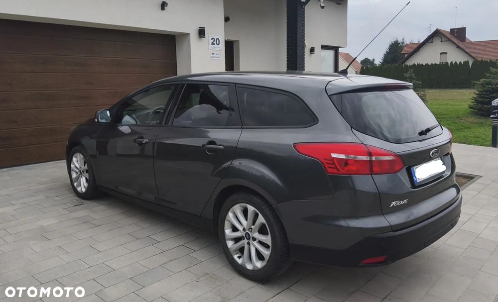 Ford Focus 1.0 EcoBoost Titanium - 3