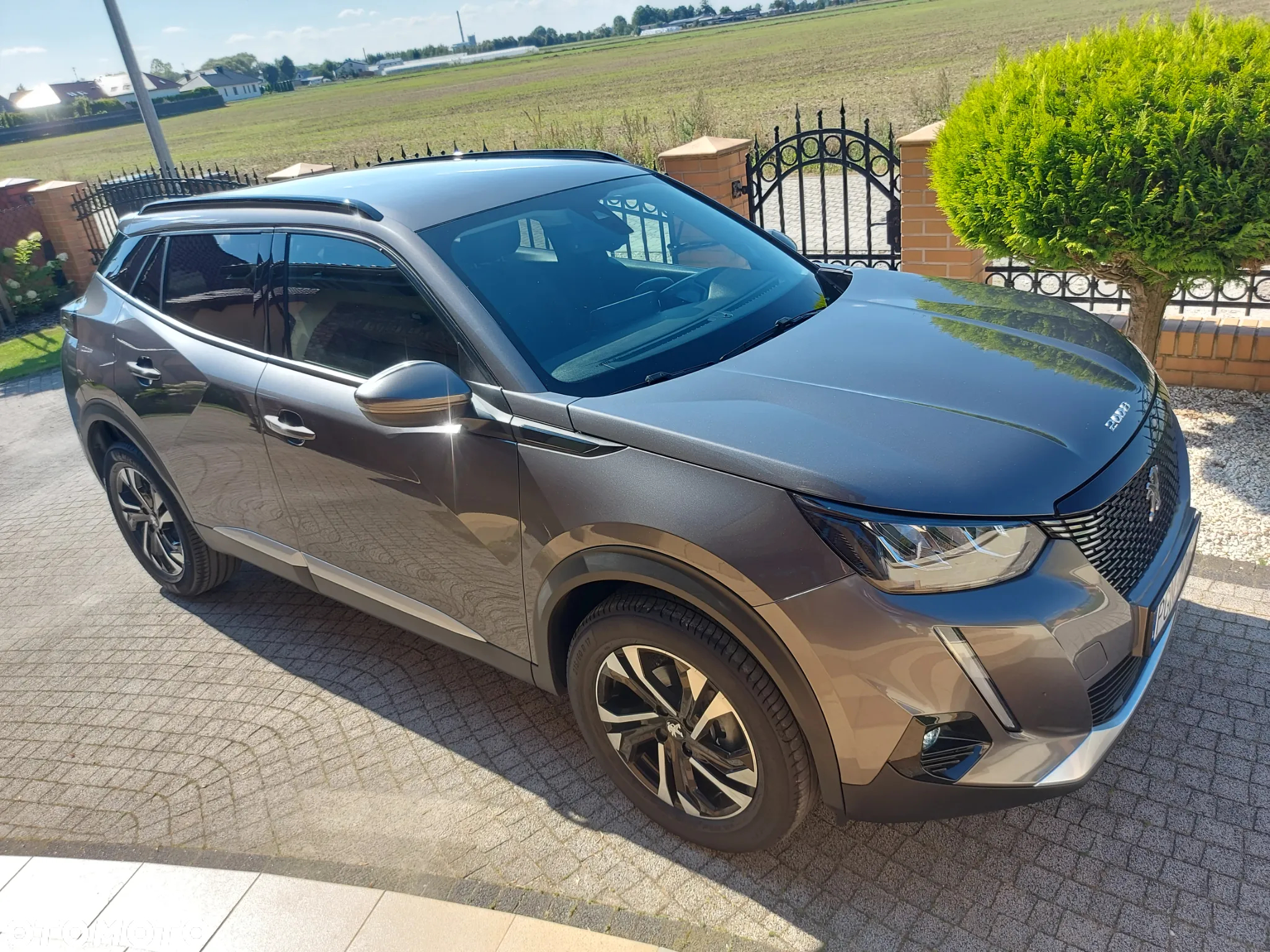 Peugeot 2008 1.2 PureTech Allure S&S EAT8 - 8
