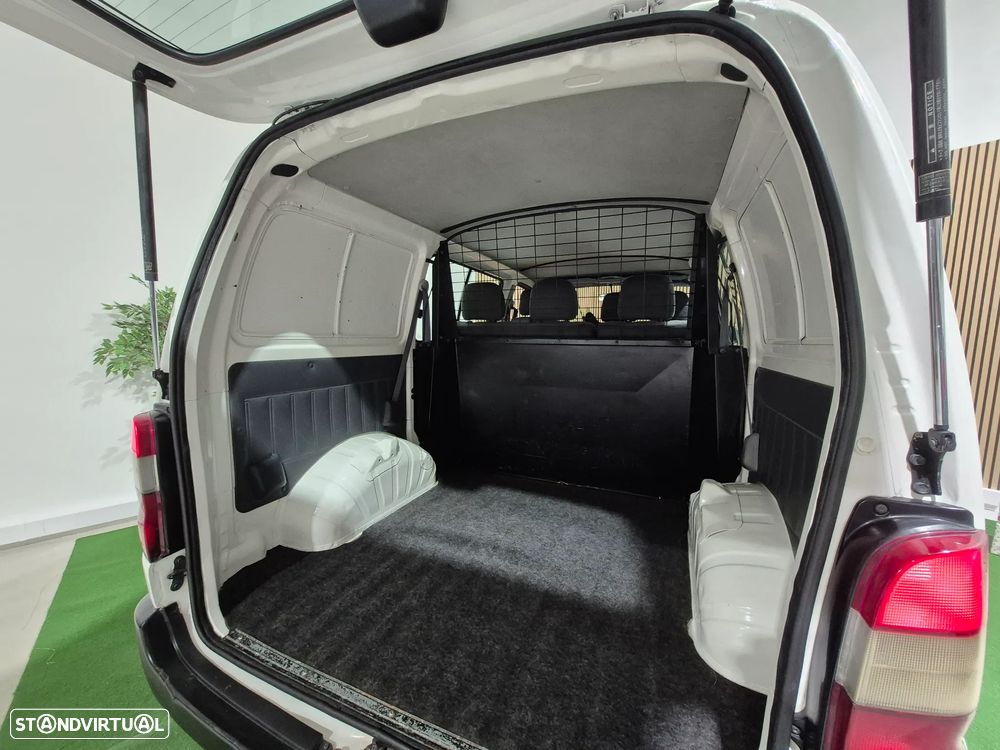 Toyota HiAce 2.5 D-4D Service 2.8T - 8