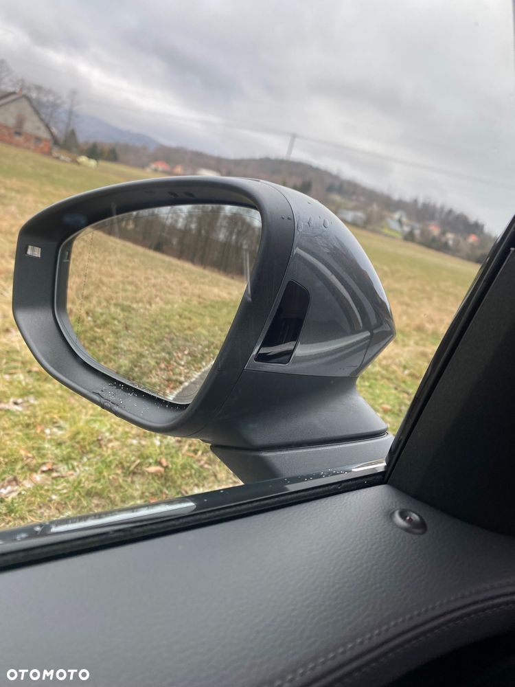 Volkswagen Passat 2.0 TDI EVO Elegance DSG - 21